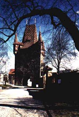 prazska_brana.jpg (28222 bytes)
